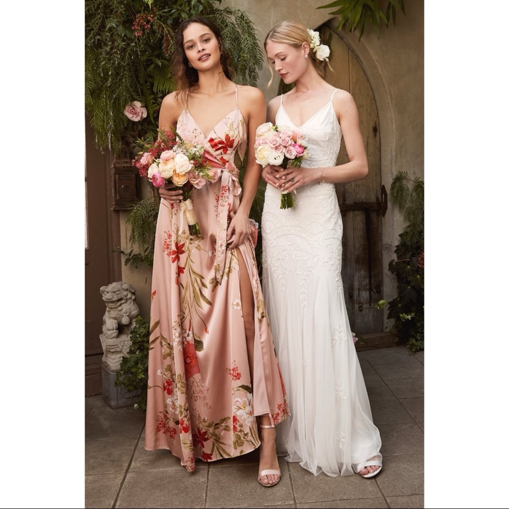 NWOT Lulu’s Still the One Blush Pink Floral Print Satin Maxi Dress Medium